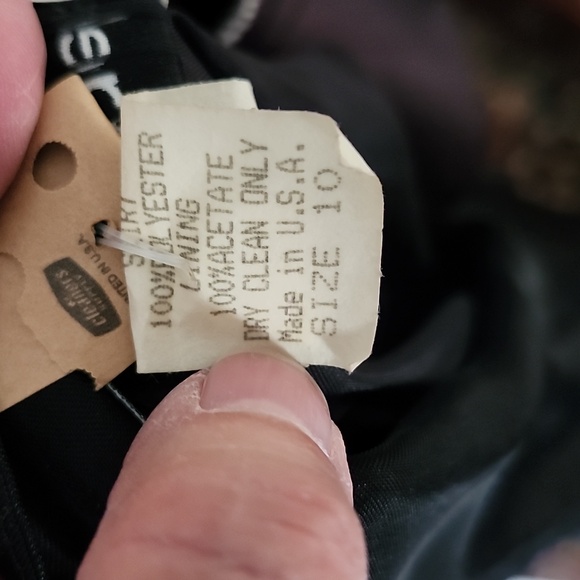 Vintage Lisa Michaels Black Velvet & Satin Evening Dress, Size 10, $55 - Picture 14 of 14